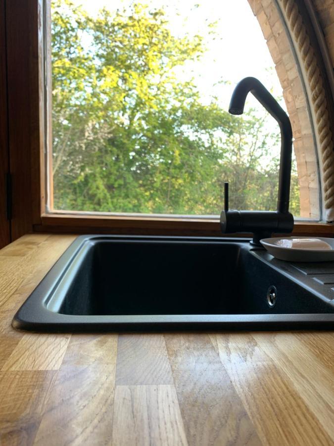 Romantic Escape Luxury Hobbit House With Hot Tub! شيرنس المظهر الخارجي الصورة