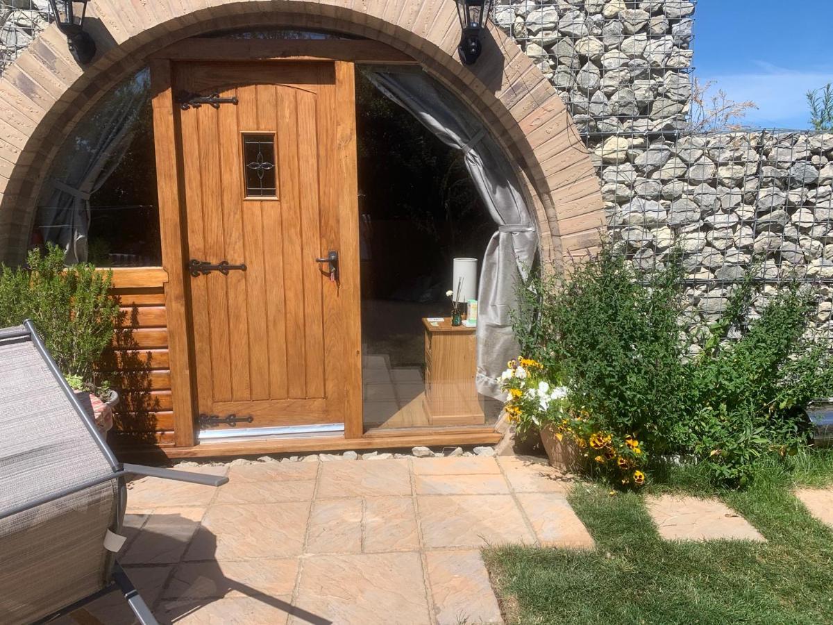 Romantic Escape Luxury Hobbit House With Hot Tub! شيرنس المظهر الخارجي الصورة