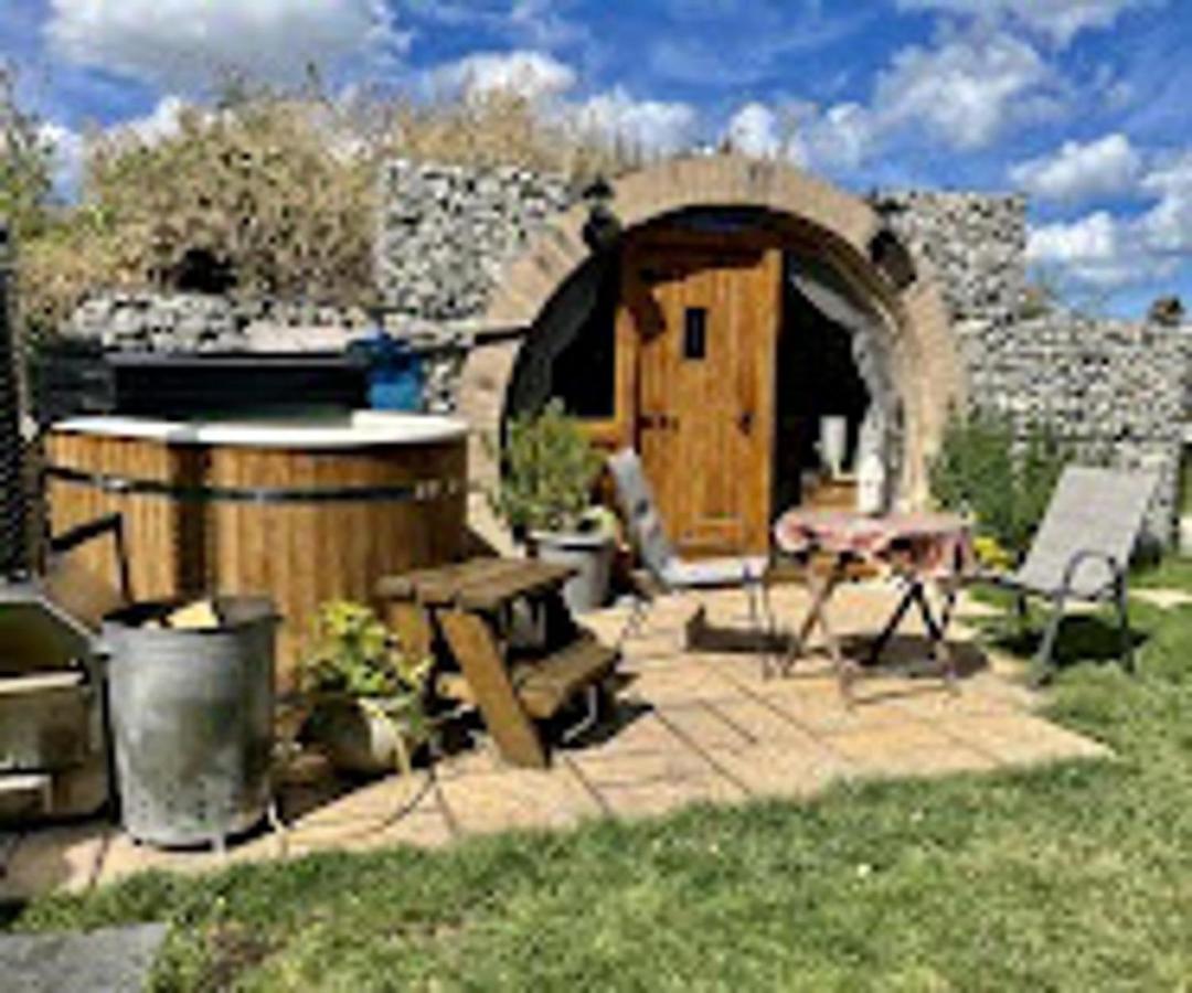 Romantic Escape Luxury Hobbit House With Hot Tub! شيرنس المظهر الخارجي الصورة